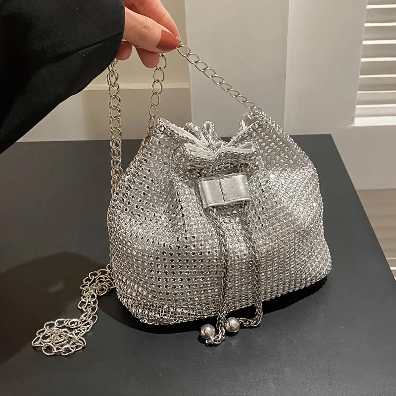 Sac bandoulière seau pour femme, brillant, avec cordon de serrage, multi-fonctionnel, disponible en 5 couleurs : vert, doré, argenté, noi