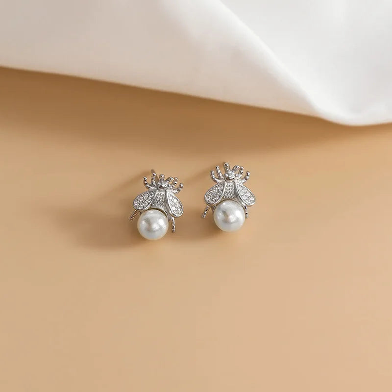 Boucles d'oreilles clous abeille insecte perle de charme vintage pour femmes tempérament exquis couleur or zircon bijoux fête accessoires cadeau