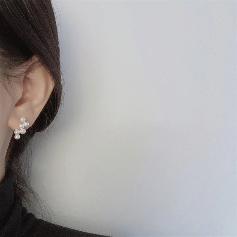 Nouvelles boucles d'oreilles pendantes Coréennes en perles blanches pour femmes, style bohème, rondes dorées, pour mariage, bijoux cadeaux, vente en gros 2024