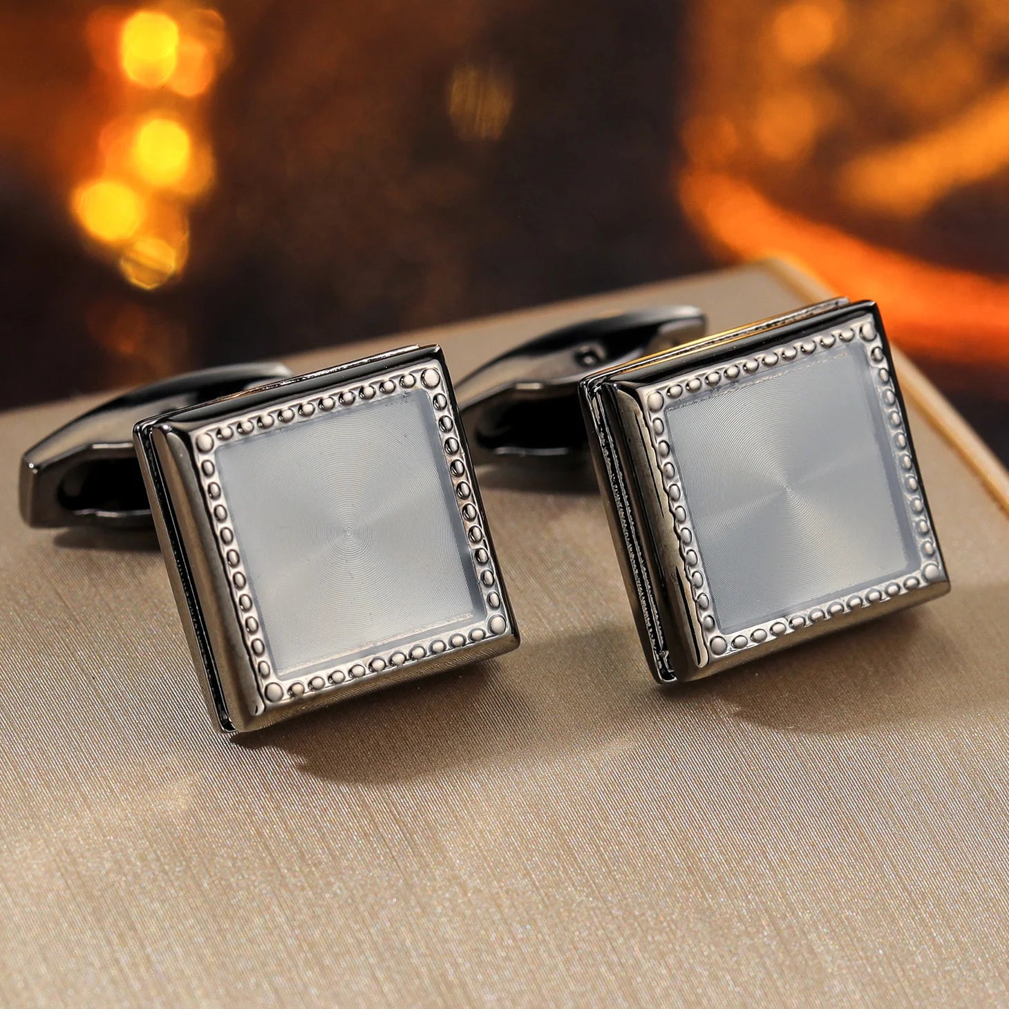 Nouveaux Boutons de Manchette Pour Hommes Carrés Ronds Chemise d'Affaires Boutons de Manchette Cadeaux pour Invités de Mariage Meilleur Cadeau pour Mari Bijoux