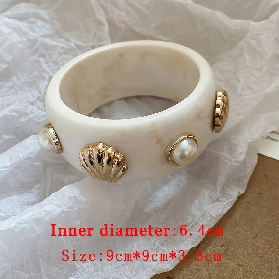 Bracelets ronds vintage en résine acrylique pour femmes, incrustés de coquillages métalliques et de fausses perles, bijoux tendance Hip Hop