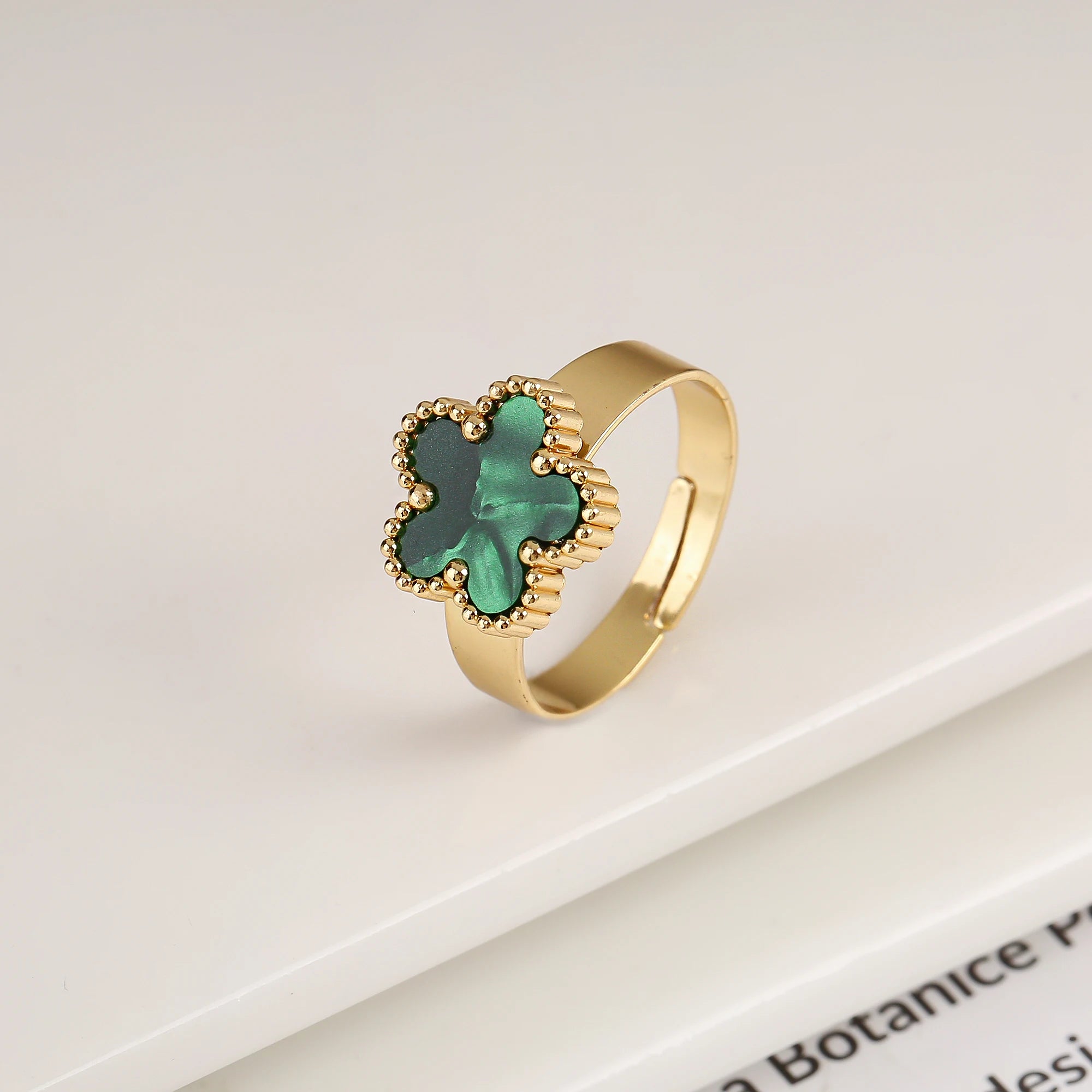 Bague Ouverte Ajustable Simple en Acier Inoxydable Fleur à Cinq Feuilles Tendance pour Femme Fête Mariage Bijoux Accessoires Trèfle