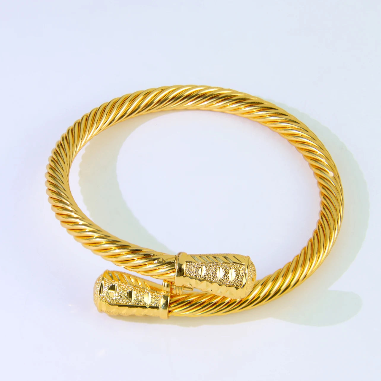 Bracelets Manchette Plaqué Or Dubaï 21k Couleur Or Luxe Saoudien Mariage Bracelets Turcs Femmes Fête de Mariage Bijoux Ramadan