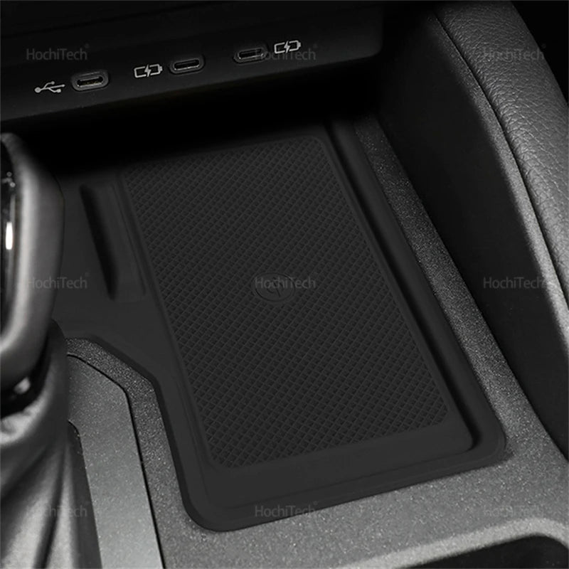 Wireless Charging Pad for Toyota Land Cruiser 250 Prado LC250 2024 2025 Central Control Charger Cover Anti-Slip Mat Only for LHD
