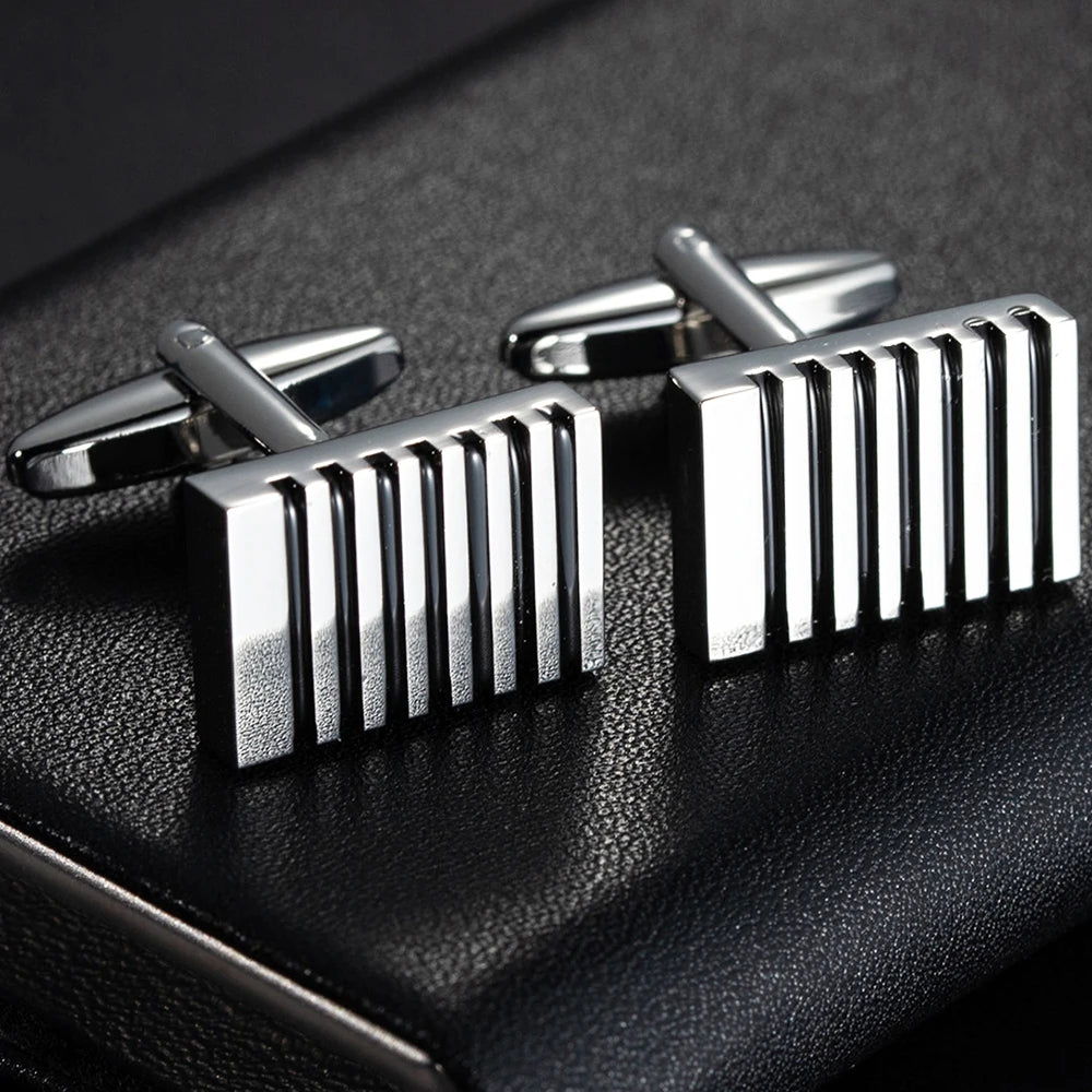 Nouveaux Boutons de Manchette de Luxe Léger Chemises Françaises Cool pour Hommes Cadeau de Boutons Marié Robe Mariage Boutons de Manchette Bijoux Gothiques Haute Qualité