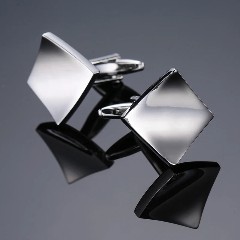 Boutons de manchette pour chemise française homme haut de gamme carrés classiques, motifs géométriques gravés au laser, brossés, pour costumes et accessoires de costume d'affaires.
