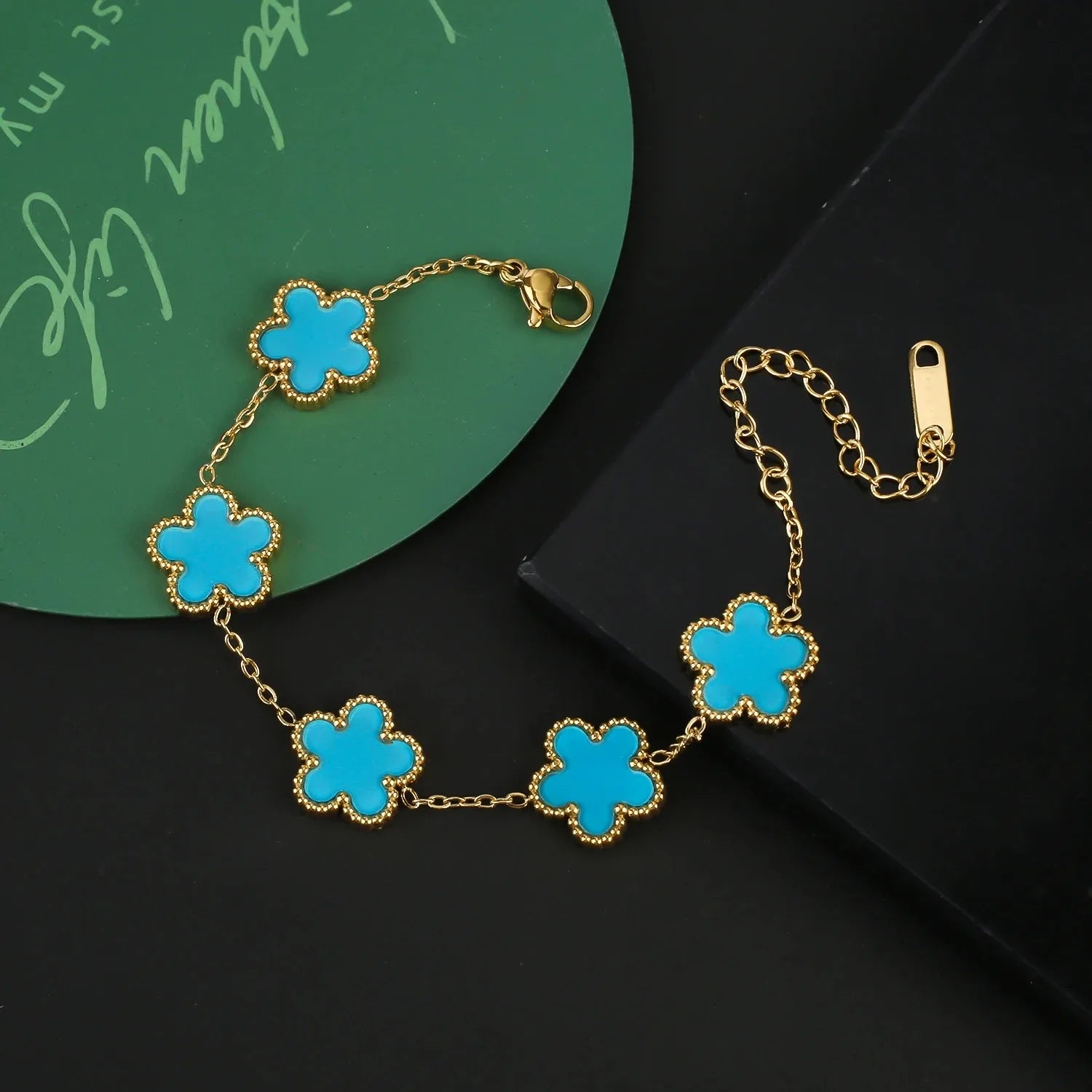 Bracelet réglable simple en acier inoxydable fleur de prunier botanique à cinq feuilles pour femmes filles bijoux de fête de mariage trèfle