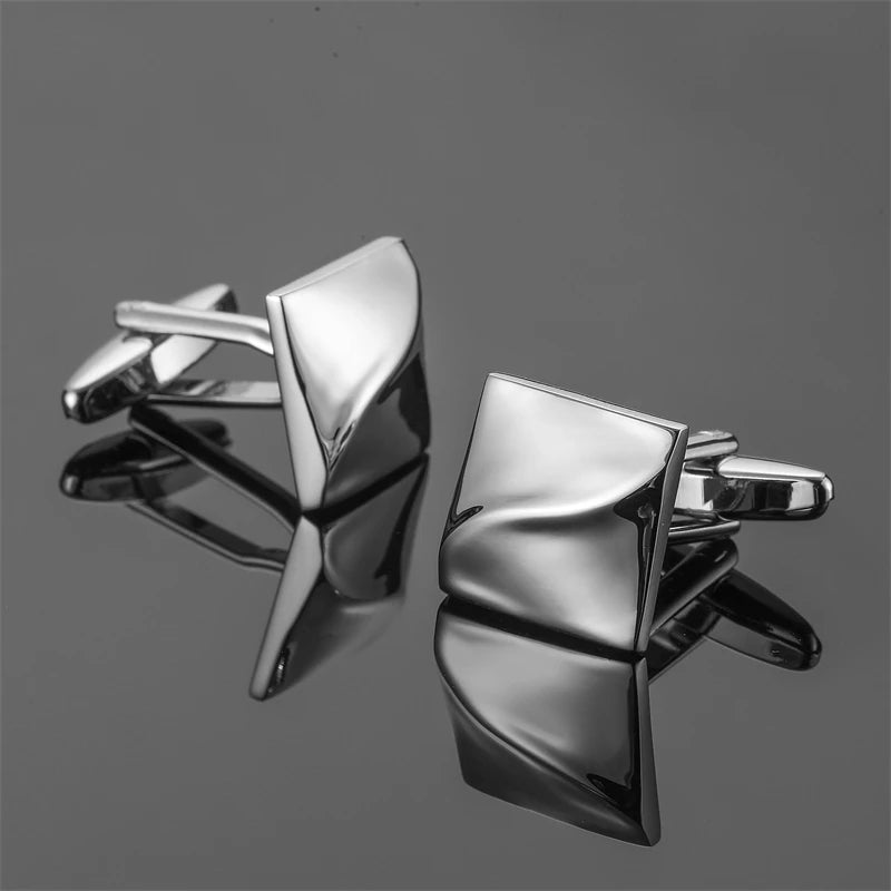 Boutons de manchette pour chemise française homme haut de gamme carrés classiques, motifs géométriques gravés au laser, brossés, pour costumes et accessoires de costume d'affaires.